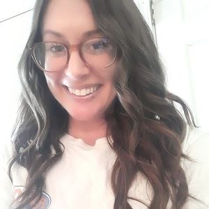 Meet your Posher, Bethany